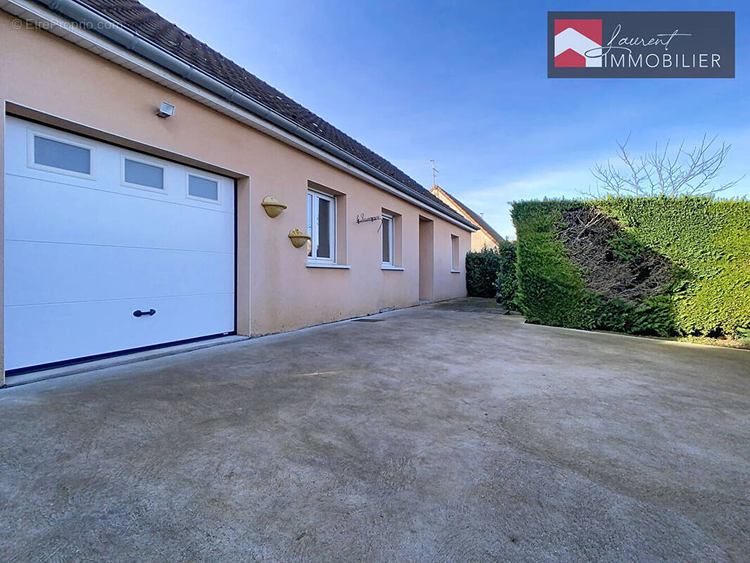 Maison à SENNECEY-LE-GRAND