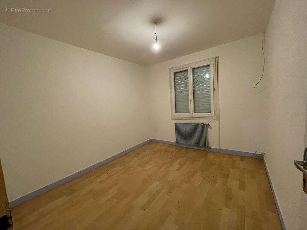Maison - 83m ² - photo 5
