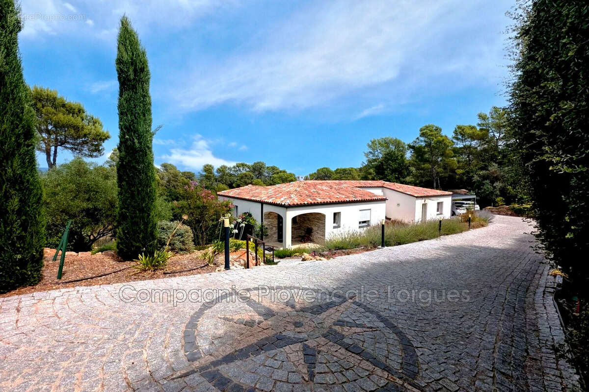 Maison à LORGUES