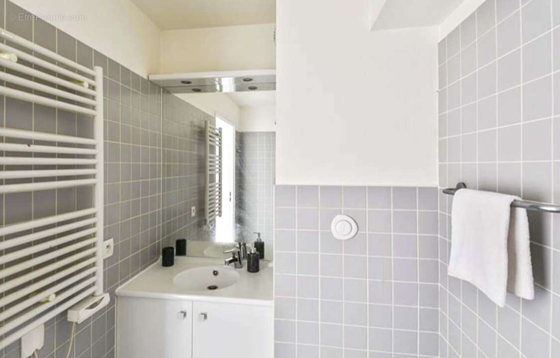 Appartement à AUBERVILLIERS