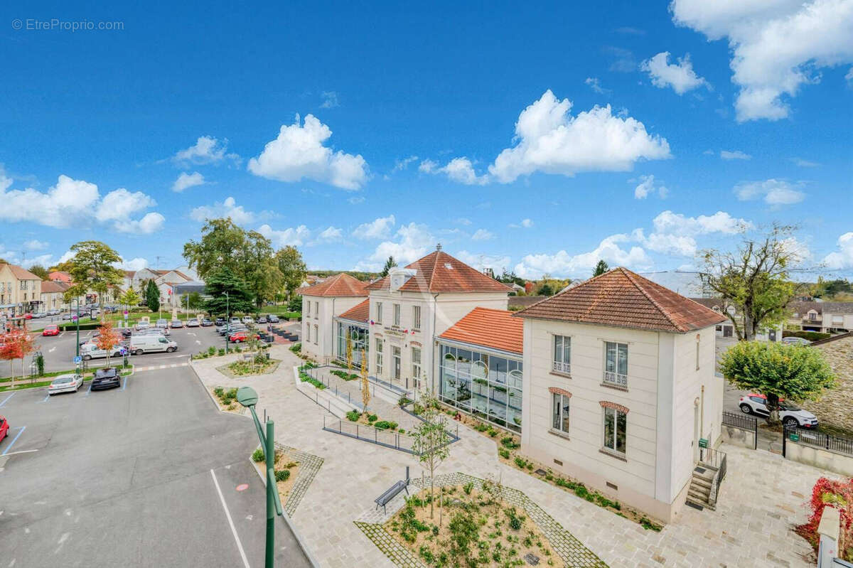 Appartement à OZOIR-LA-FERRIERE