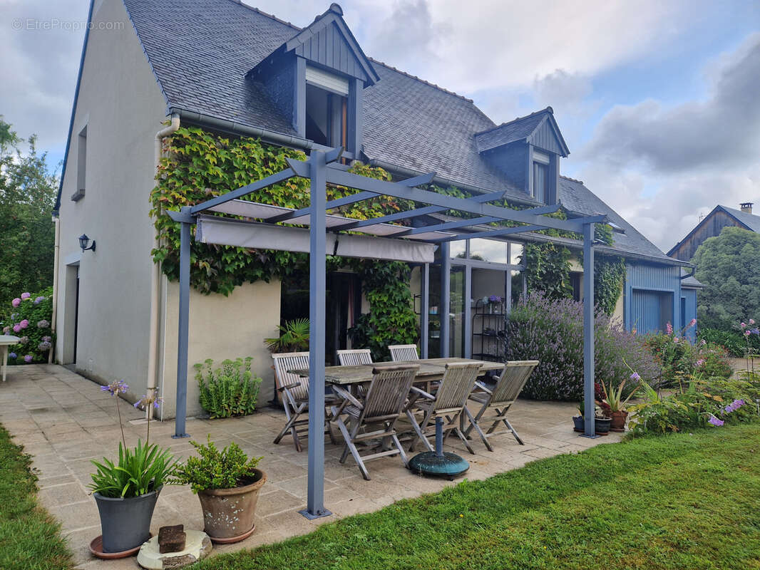 Maison à LE MINIHIC-SUR-RANCE