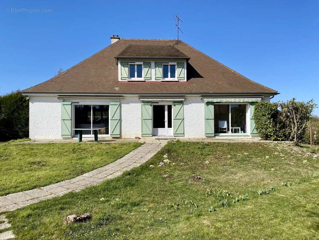Maison à EMALLEVILLE