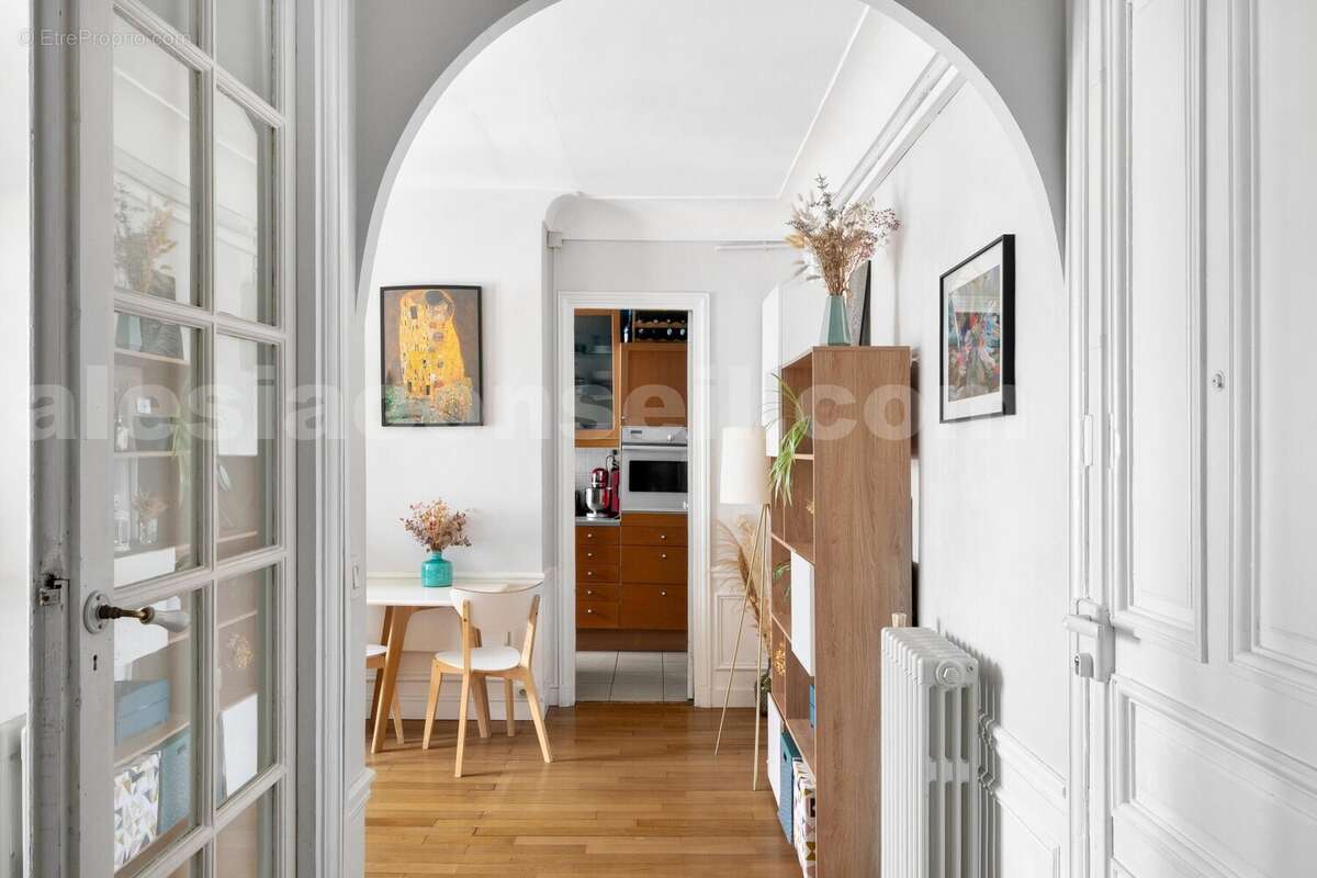 Photo n°5 - Appartement à PARIS-14E