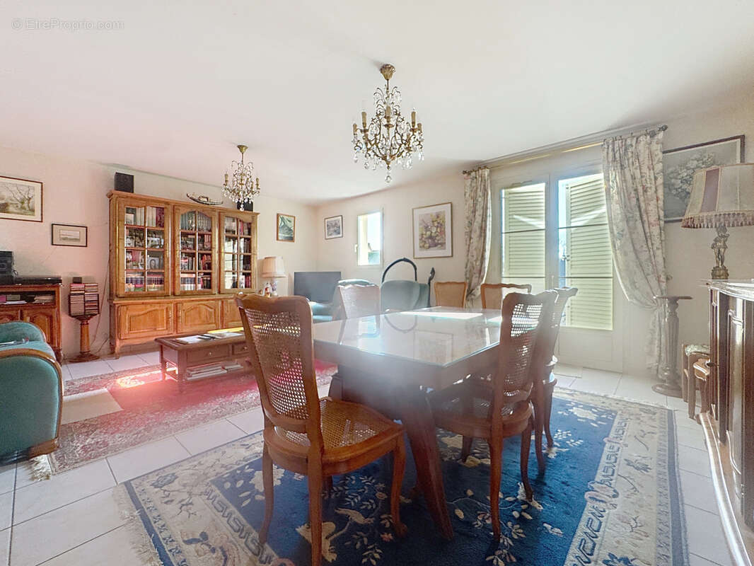Appartement à DOURDAN