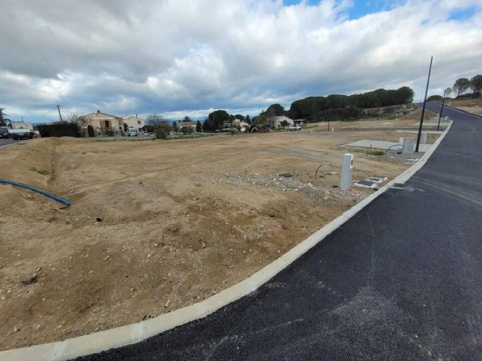 Terrain à MARCORIGNAN