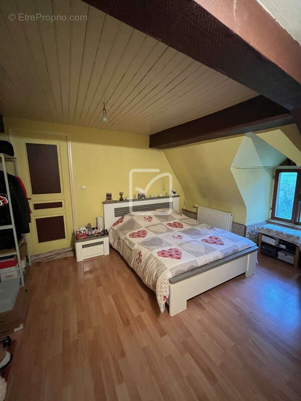 Maison à OBJAT