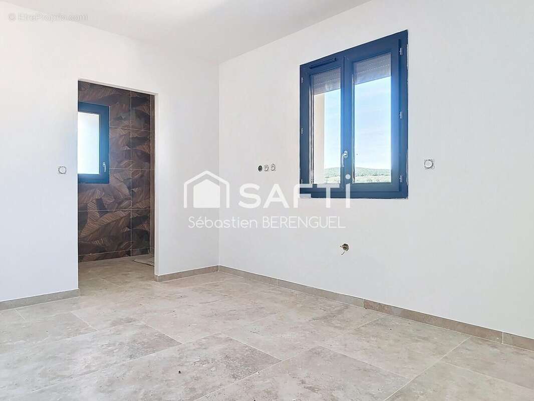 Photo 8 - Maison à ROUJAN