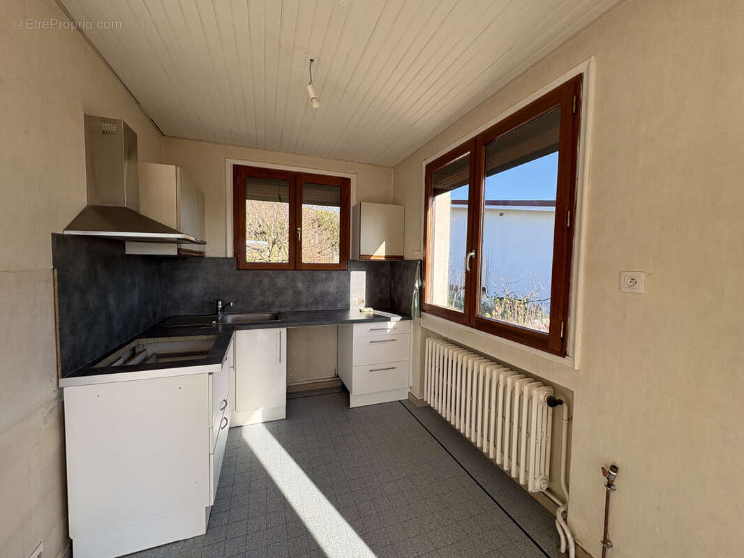 Maison à SORBIERS