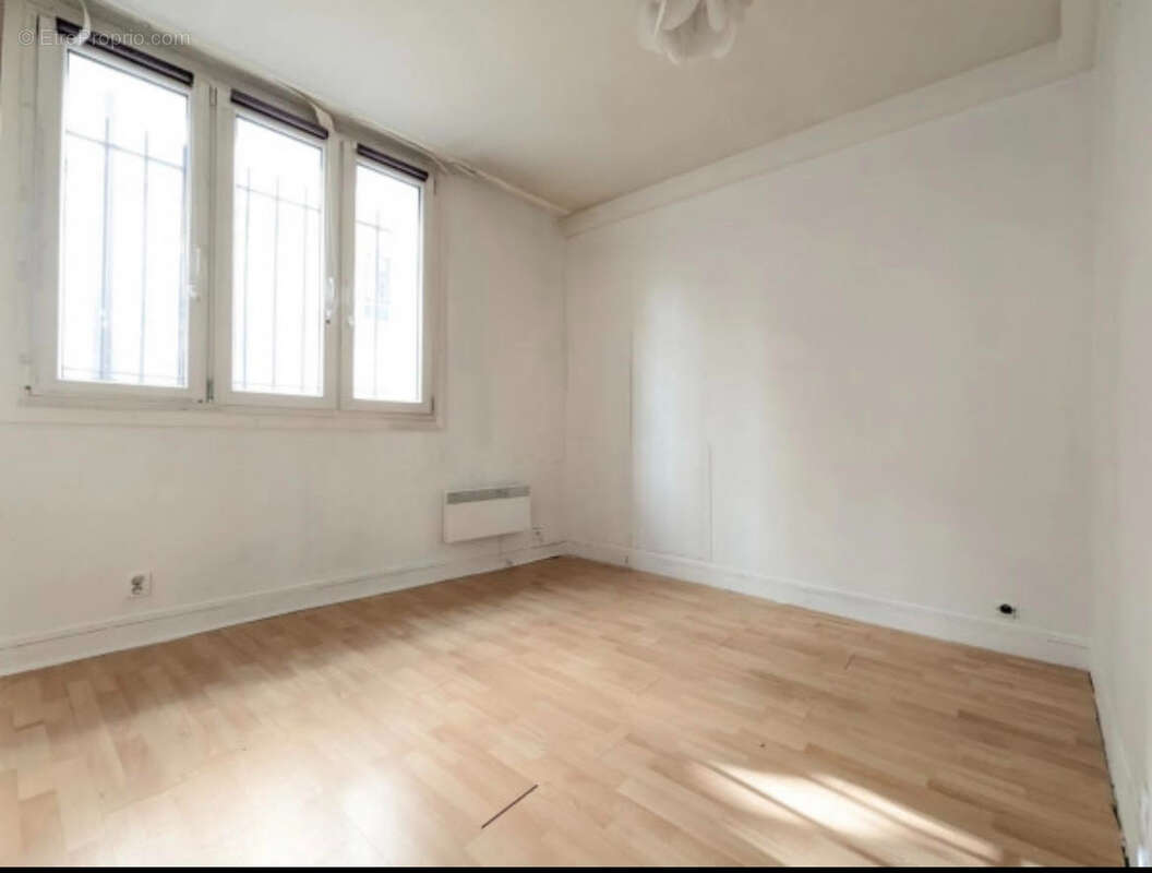 Commerce à PARIS-17E