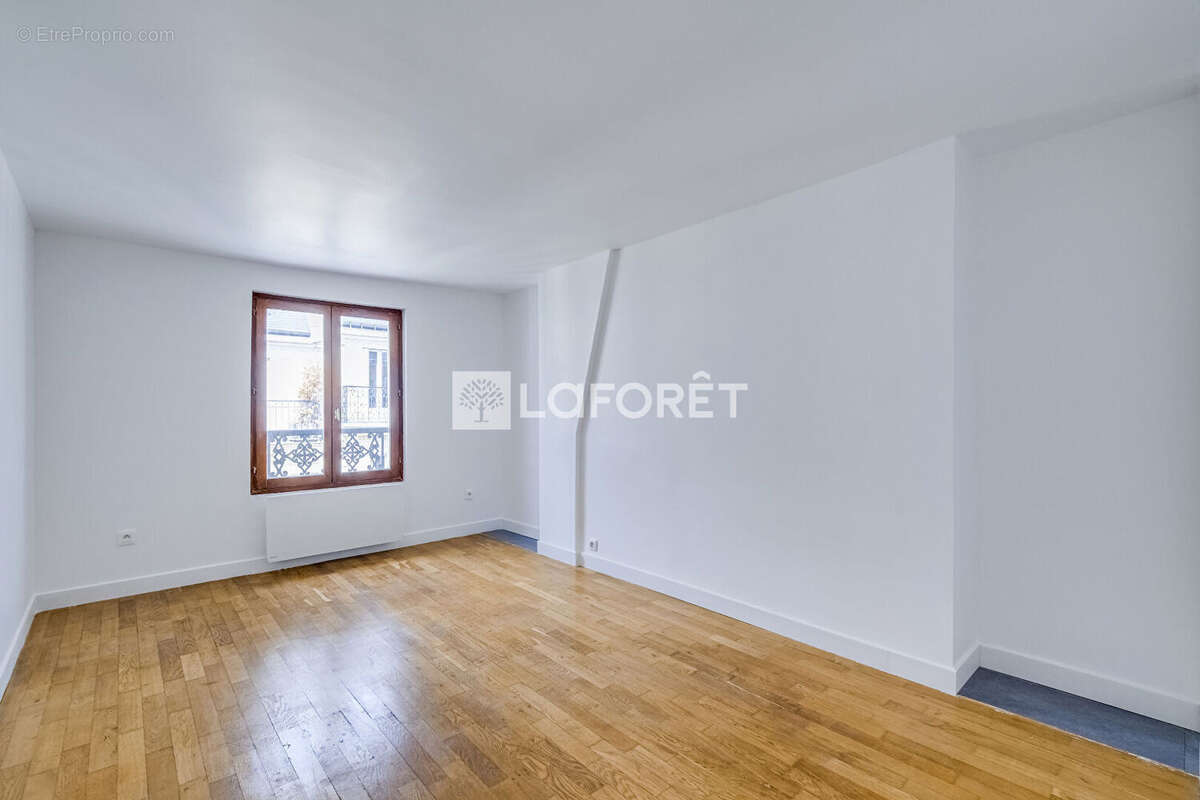 Appartement à PARIS-8E
