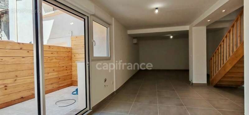 Appartement à EYRAGUES
