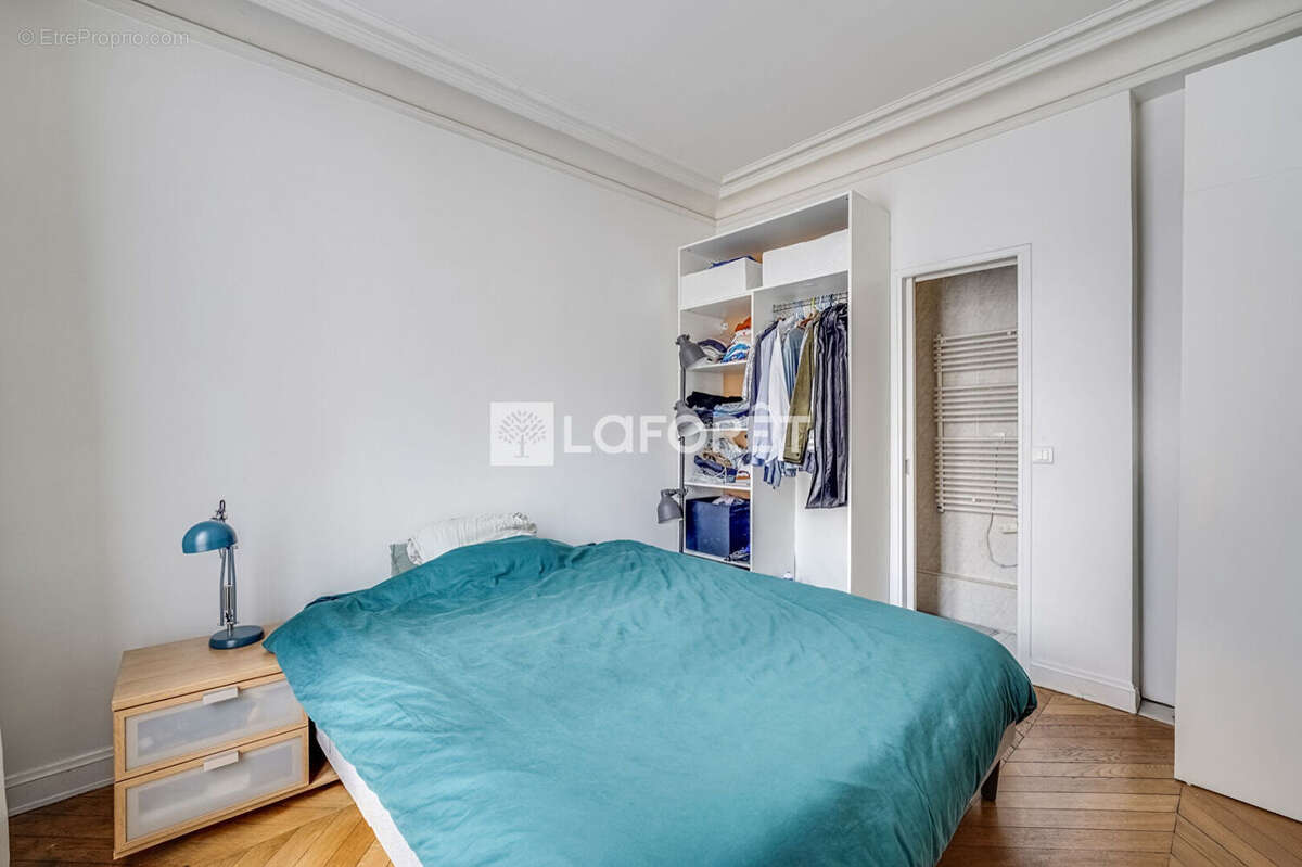 Appartement à PARIS-11E