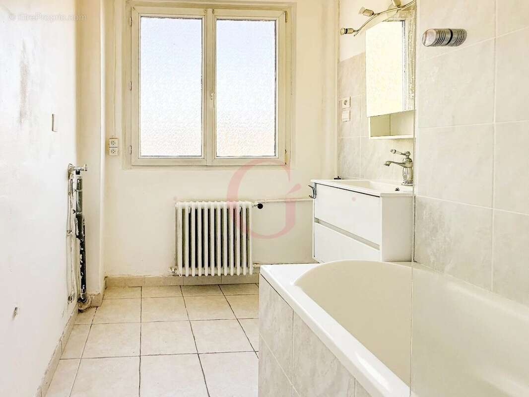 Appartement à BOURG-LA-REINE