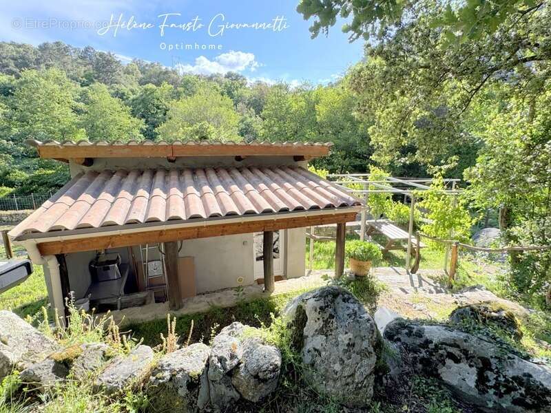 Maison à OMESSA