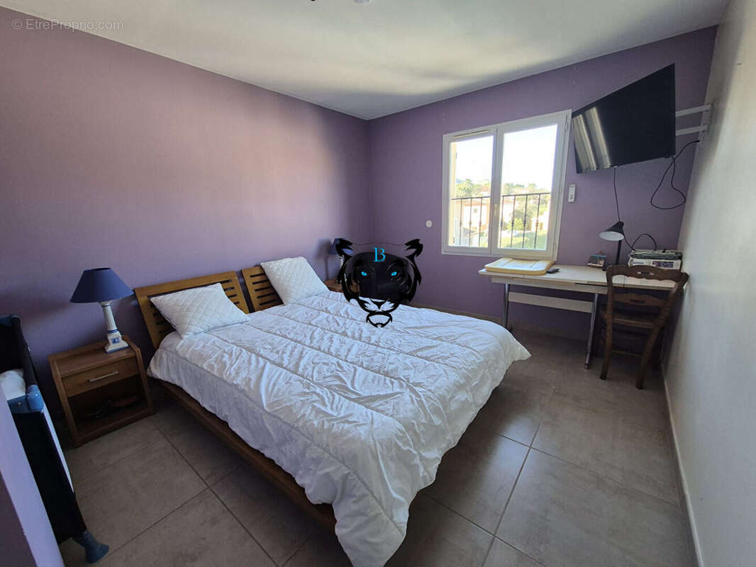 Maison à ROQUEBRUNE-SUR-ARGENS