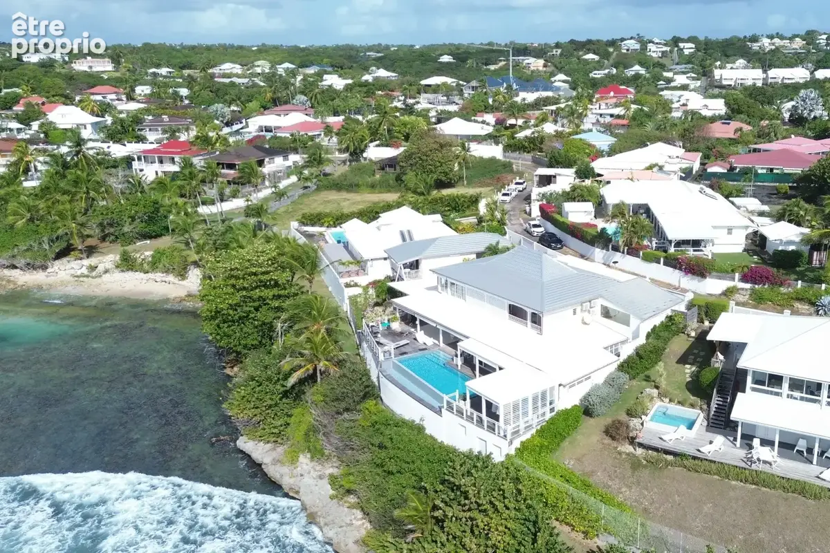 Villa 1ère ligne mer 3 ch + 2 studios indépendants à Saint-François (Guadeloupe) - photo 12