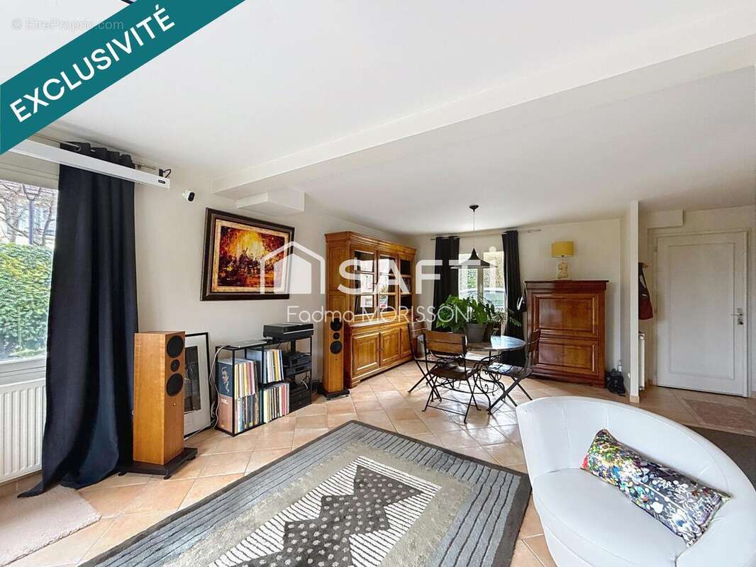 Photo 4 - Maison à CHANTELOUP-LES-VIGNES