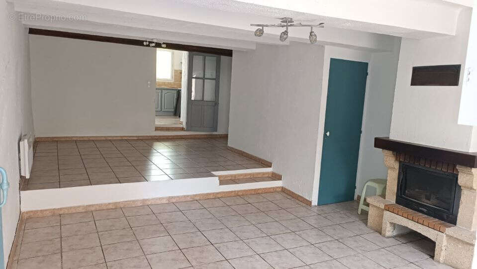 Maison à SAUSSET-LES-PINS