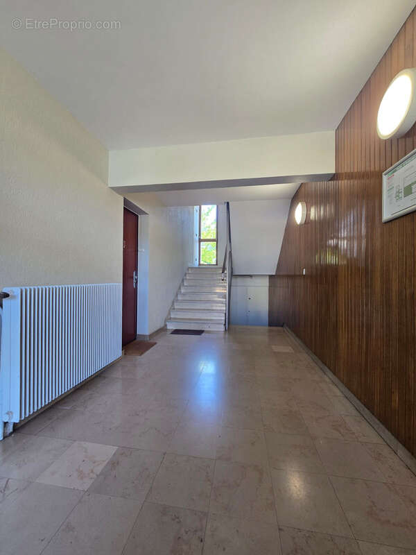 Appartement à LES PAVILLONS-SOUS-BOIS