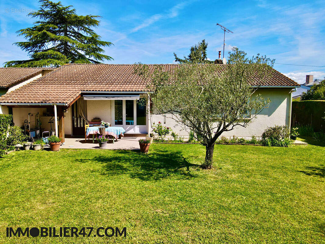 Maison à SAINTE-LIVRADE-SUR-LOT