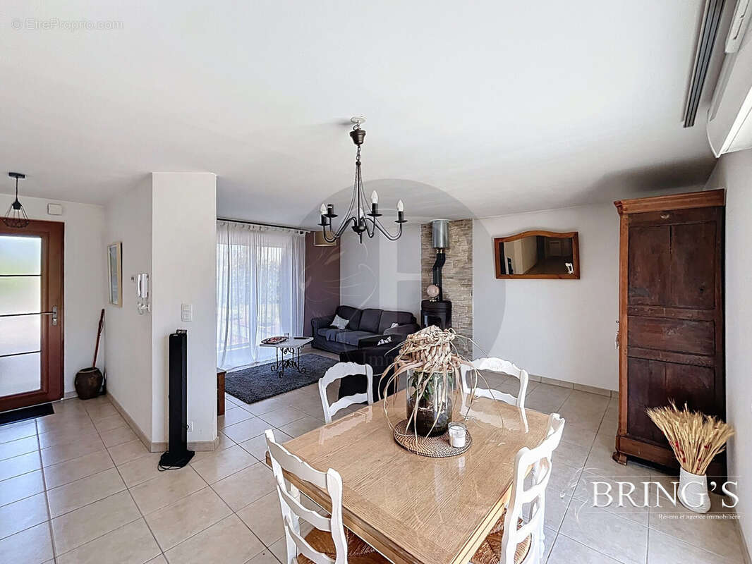 Maison à SAINT-LYPHARD