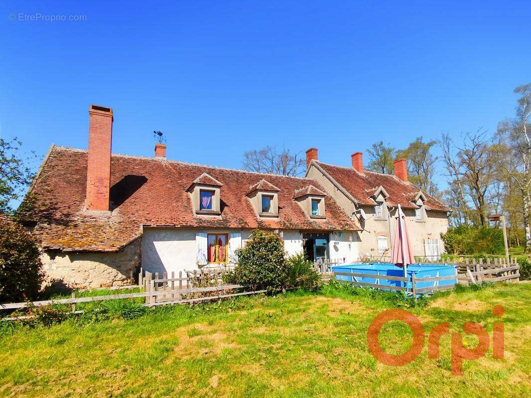 Maison à ISLE-ET-BARDAIS