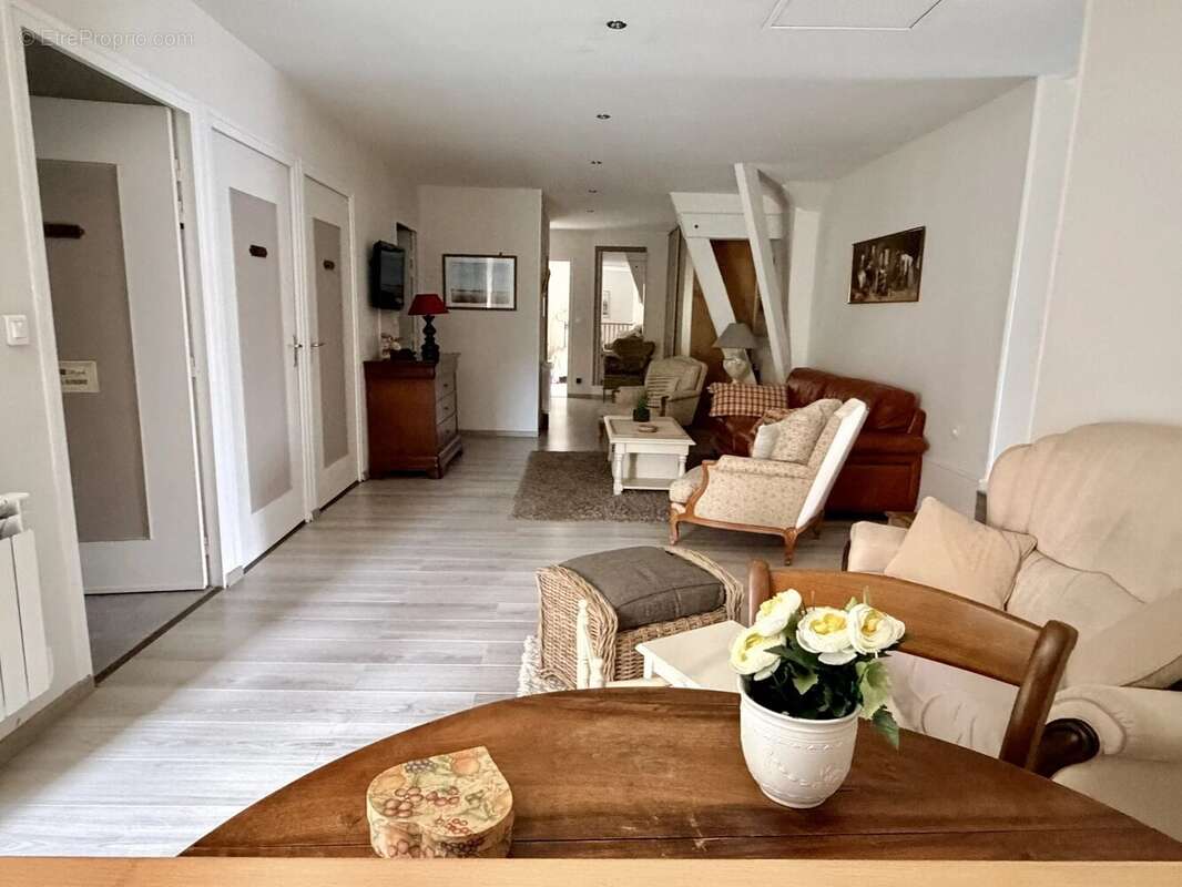 Grande propriété 9 chambres à BERNAY - Plain-pied possible - 290m2/16000m2 - photo 7