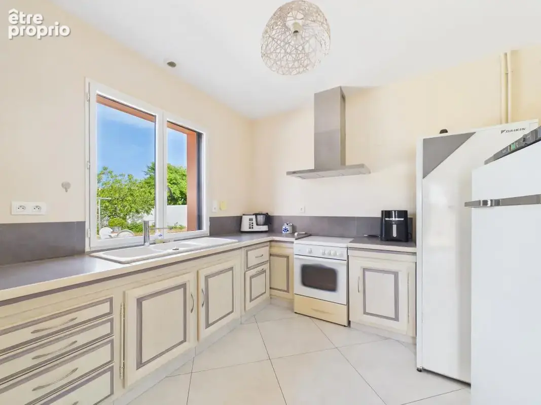 Maison 5 pièces 191 m² à vendre à Aiffres (79230) - photo 5