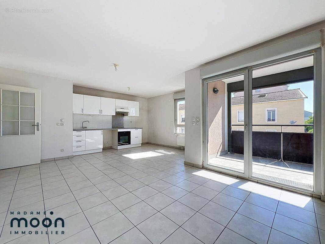 Appartement à OULLINS