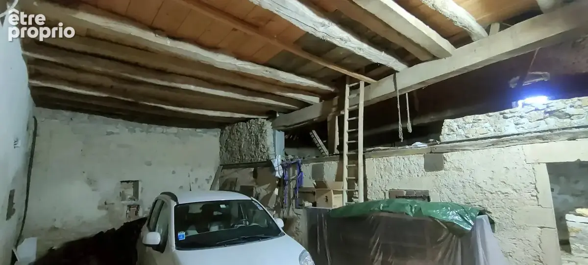 AUTHENTIQUE !!! Grande et belle maison en pierre dans un cadre préservé - photo 37