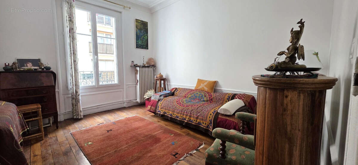 Appartement à PARIS-20E