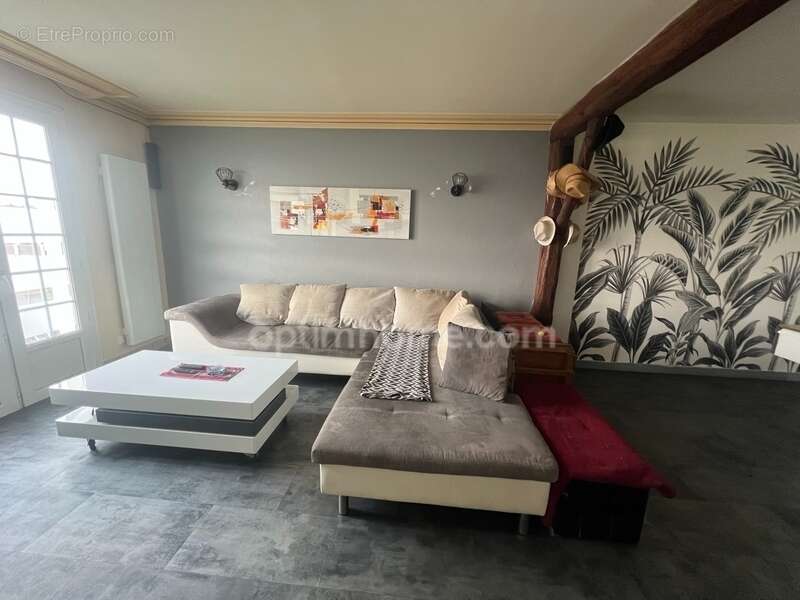 Maison à MORTAGNE-SUR-SEVRE