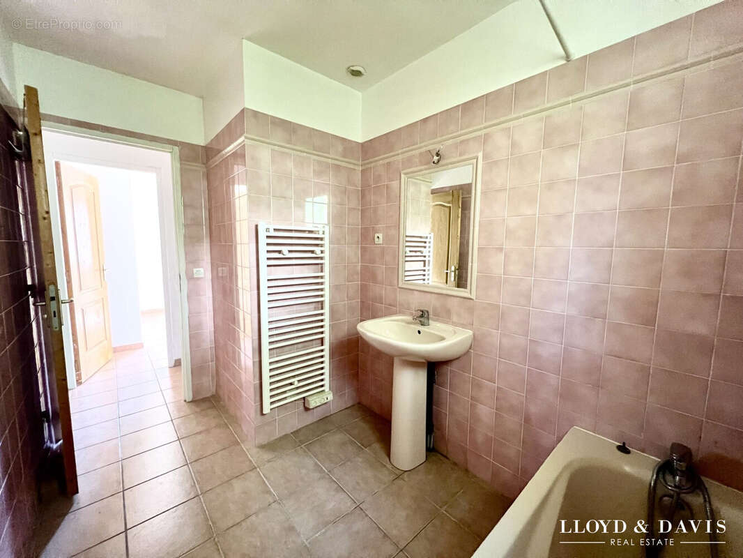 Maison 90 m² à Montauroux  - photo 9