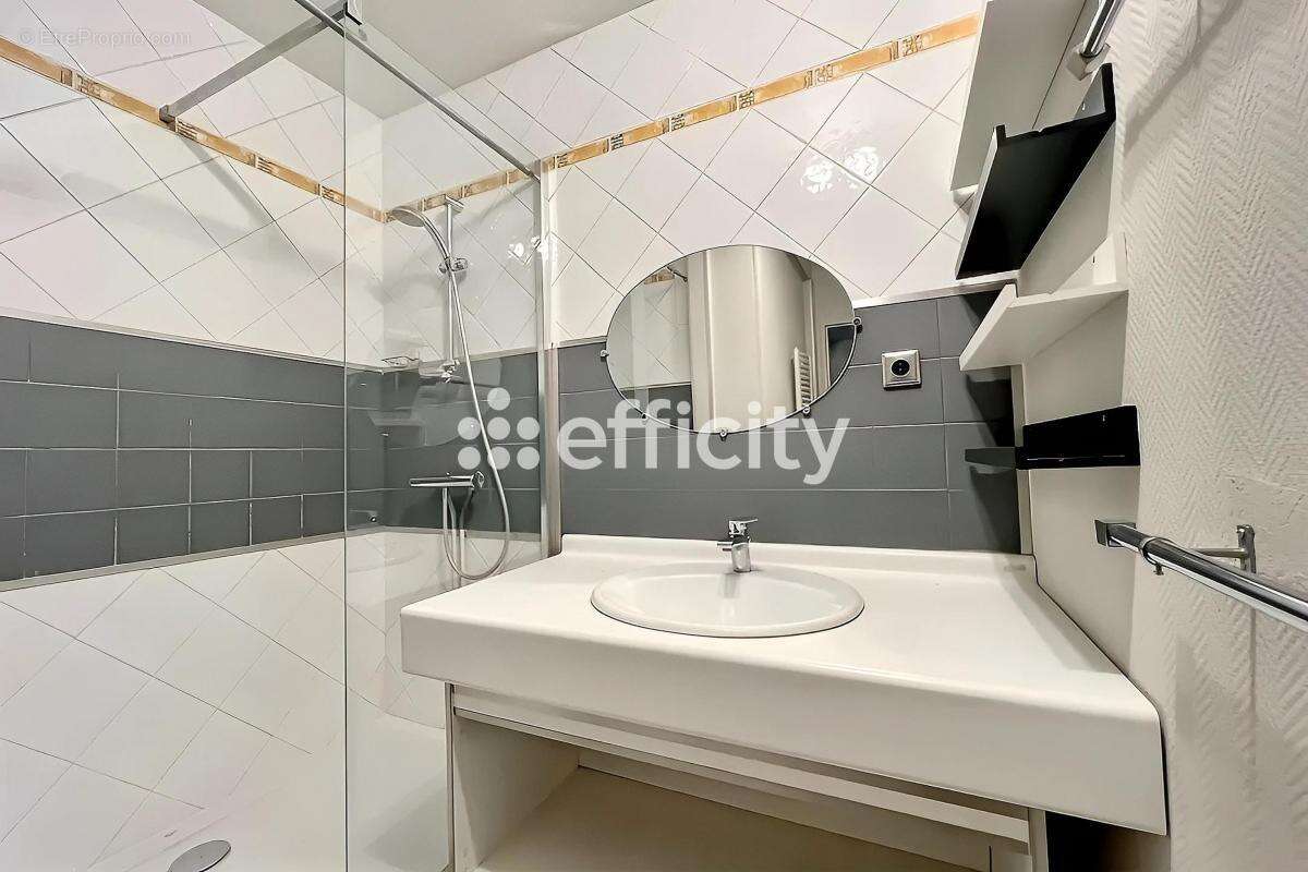 Appartement à LYON-8E