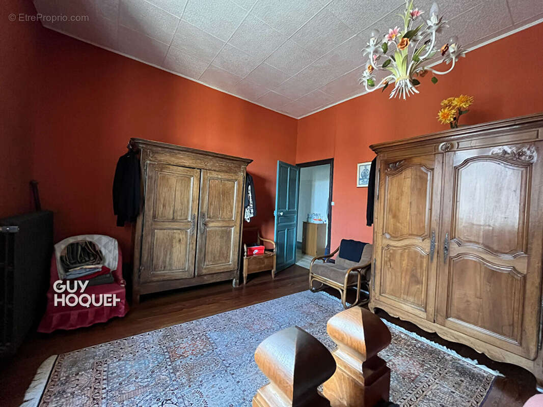 Maison à TOULON-SUR-ARROUX