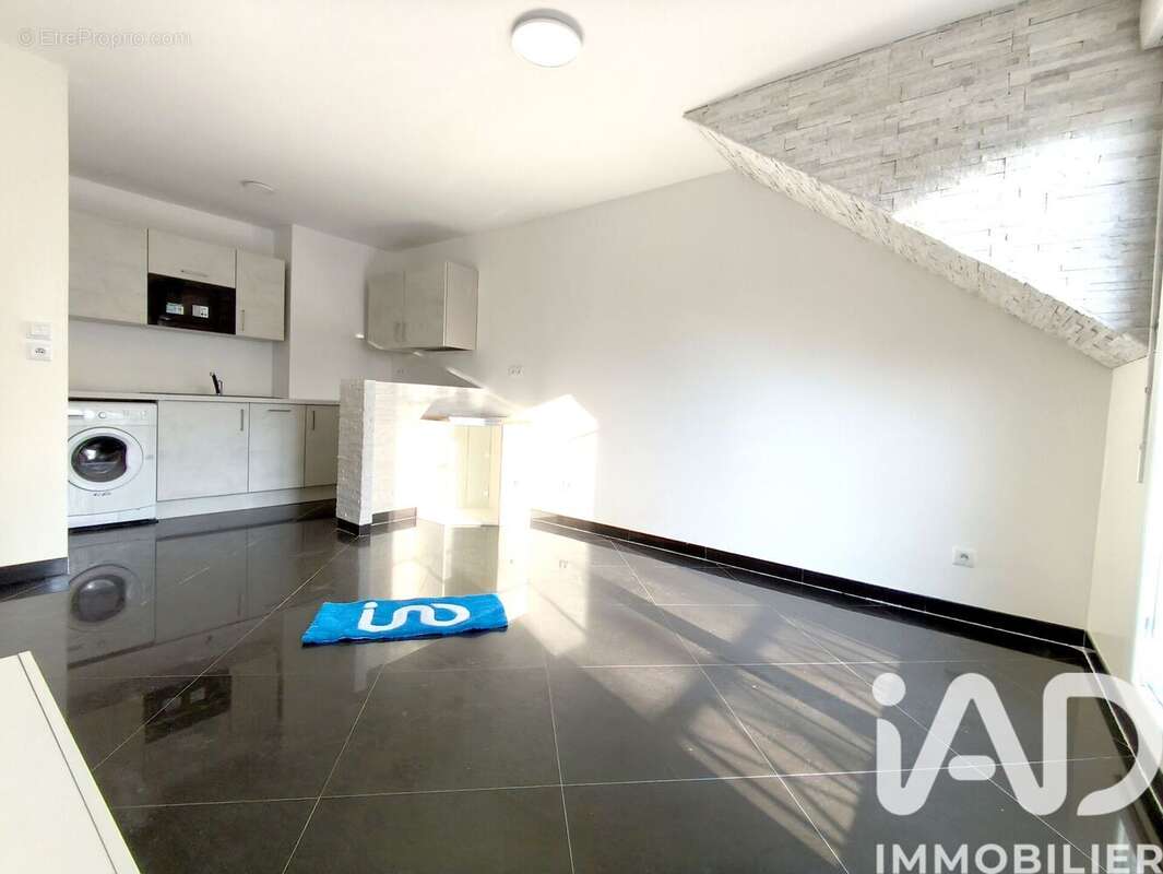 Photo 6 - Appartement à QUINCY-VOISINS