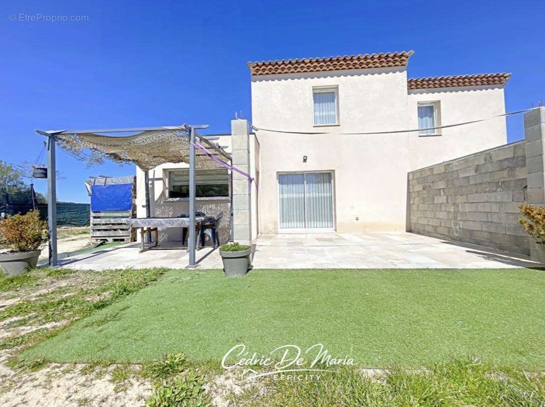 Maison à GINASSERVIS