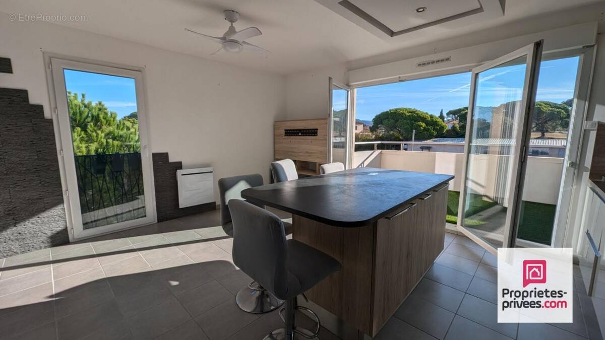 Appartement à FREJUS