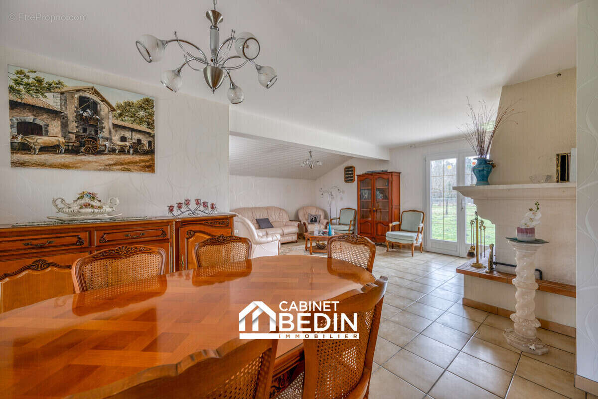 Maison 135 m² à Le Taillan-Medoc  - photo 6