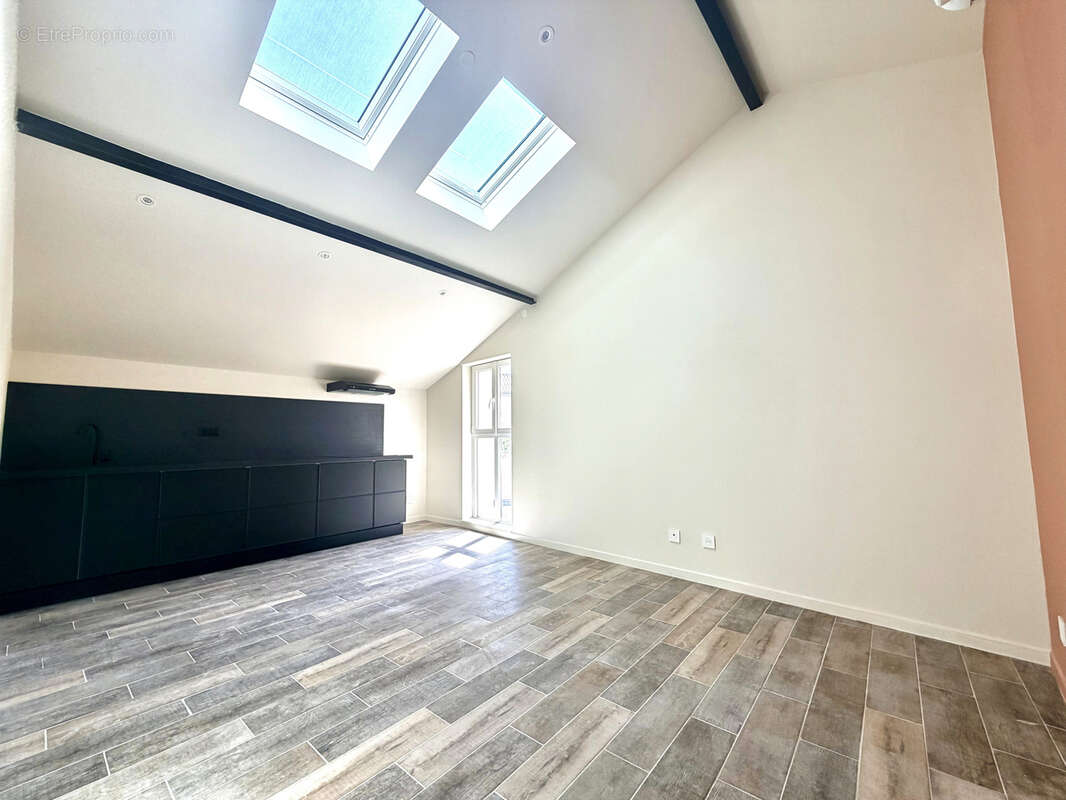 Appartement à QUINCIEUX