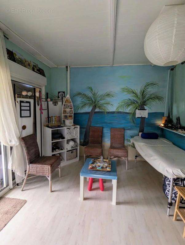 Maison à VEAUCHETTE