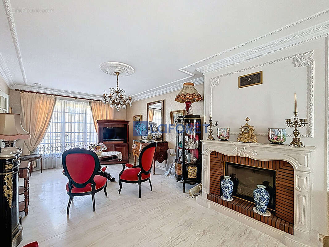 Maison à SAVIGNY-SUR-ORGE