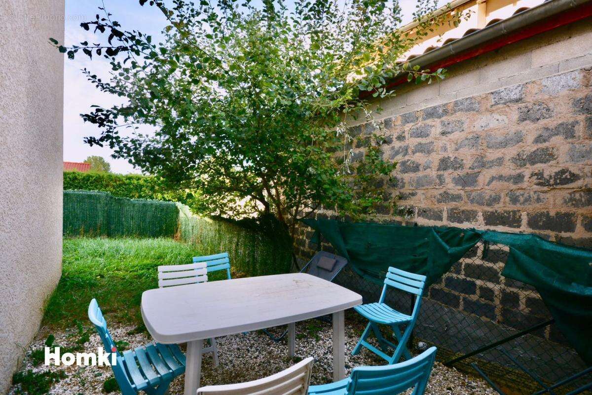 Maison/Villa T4 de 80 m² à Anse 69480 - photo 3