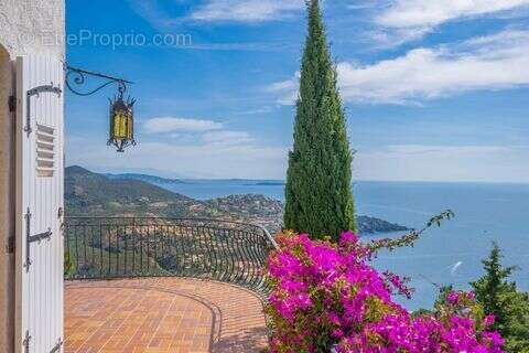 Maison à THEOULE-SUR-MER