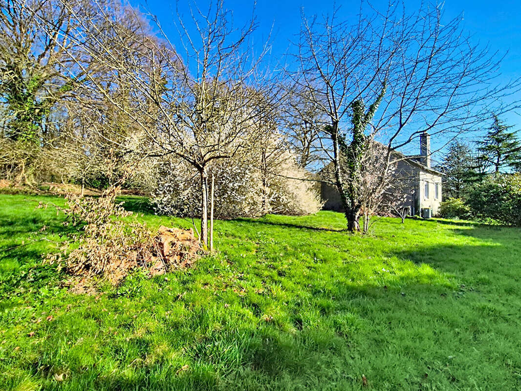 Maison à LE HINGLE