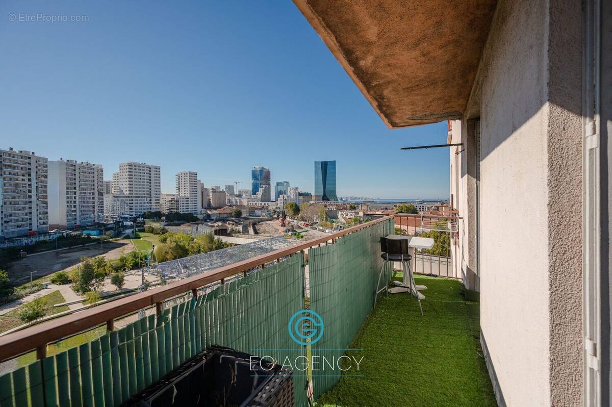 Appartement à MARSEILLE-3E