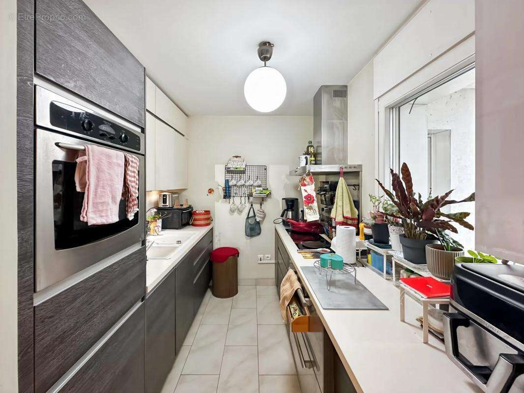 Appartement à PARIS-19E
