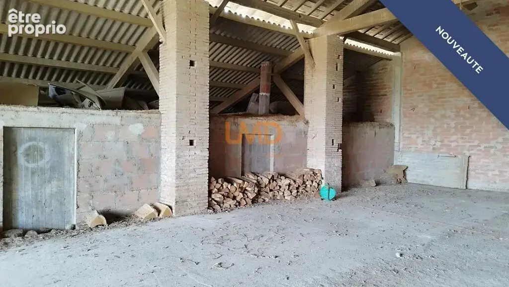 Hangar 285 m2 + Atelier 127 m2 - photo 6