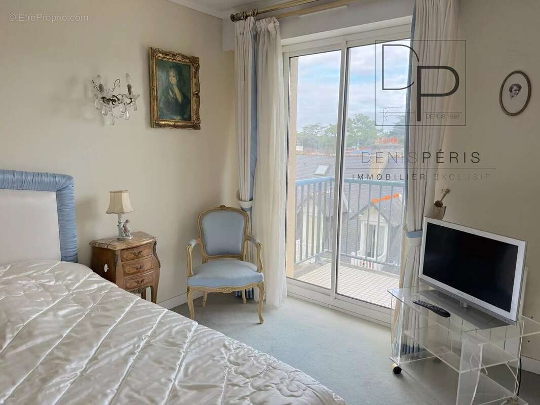 LA BAULE FACE MER T4 de 94,80 m2 au 4ème - photo 8